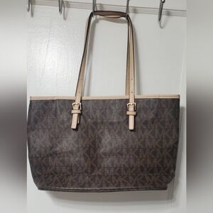 Michael Kors 35T9GTVT0B Jet Set Travel Tote Brown